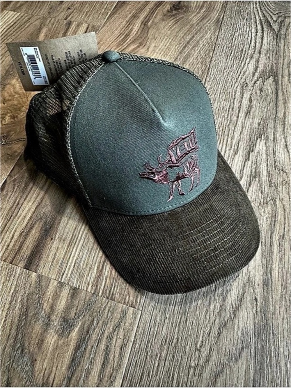 Yeri Trucker Hat NWT